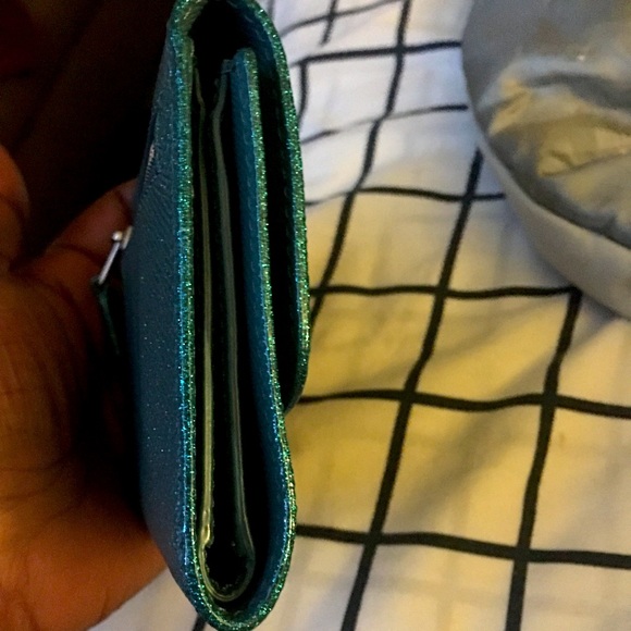 Like New! Coach Glitter Iridescent Bluish Green snap Compact Wallet - Picture 8 of 14